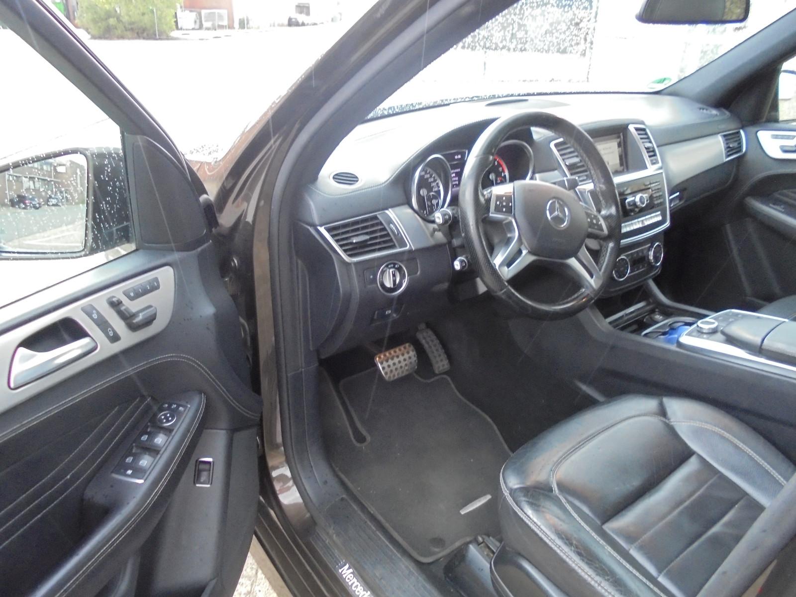 Mercedes-Benz ML 350 CDI BlueTec 4Matic AMG-Line Panorama