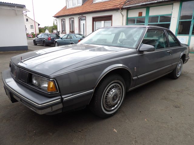 Oldsmobile Delta 88 guter Zustand rostfrei