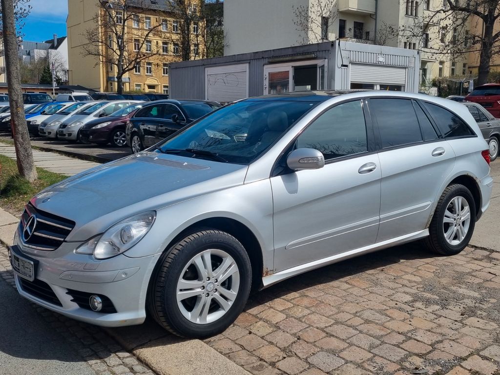 Mercedes-Benz R 320