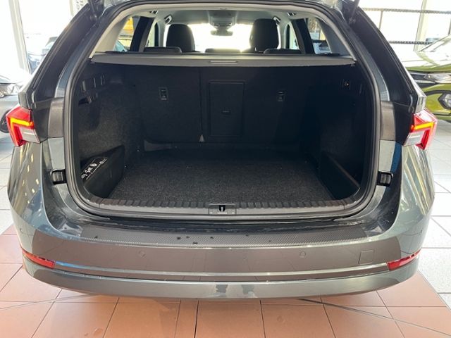 Fahrzeugabbildung SKODA Octavia Combi 1.5 TSI STYLE NAVI LED GRA KESSY