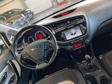 Kia Cee'd *1.HAND*NAVI*TEMPO*KAMERA*LKHZ*