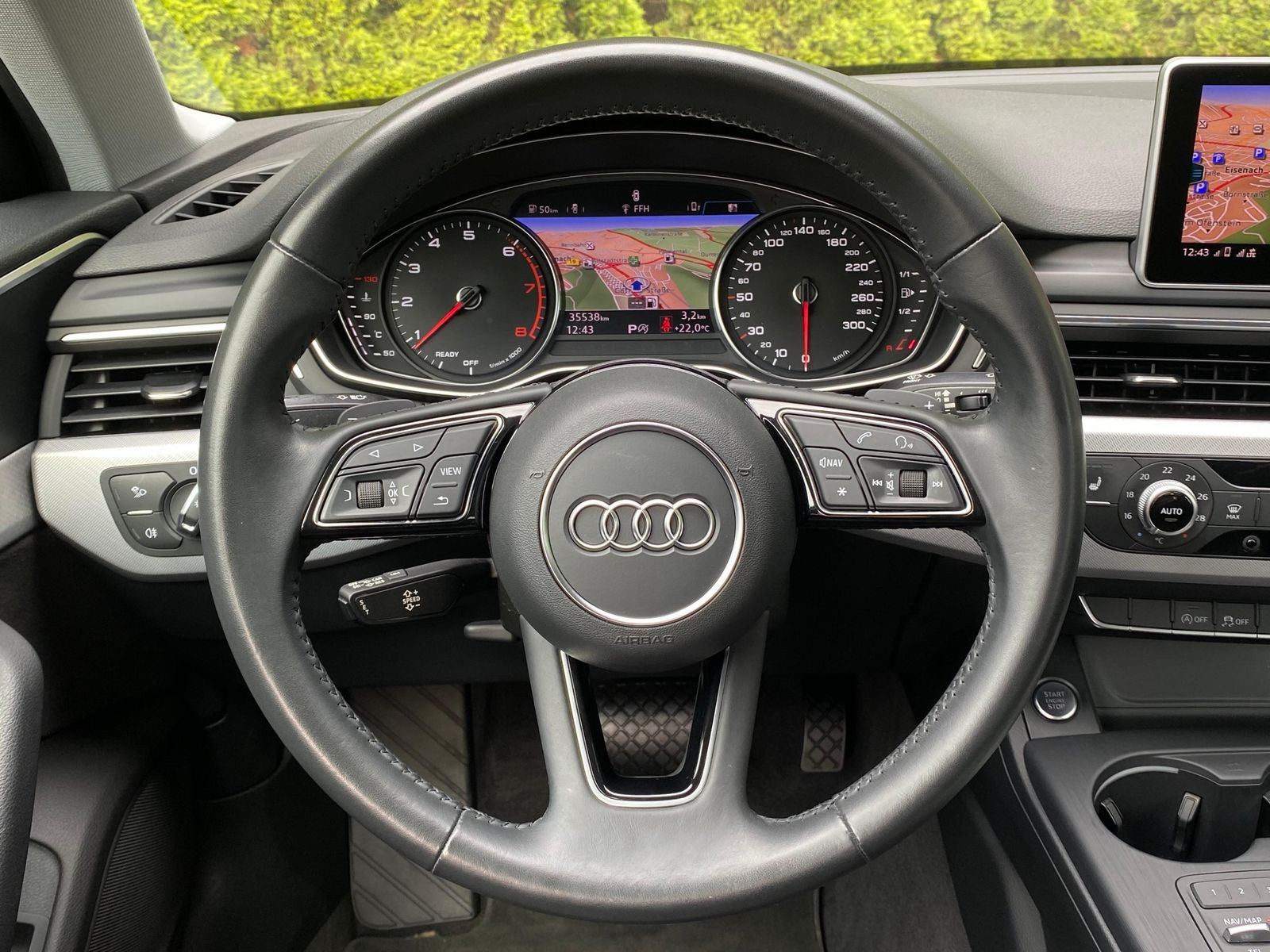 Fahrzeugabbildung Audi A4 1.4 TFSI Aut. S-LINE SPORT NAV+LED+SHZ+TEMP+