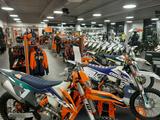 Husqvarna FC 450 MODELL 2022 AKTIONSPREIS - HUSQVARNA FC 450