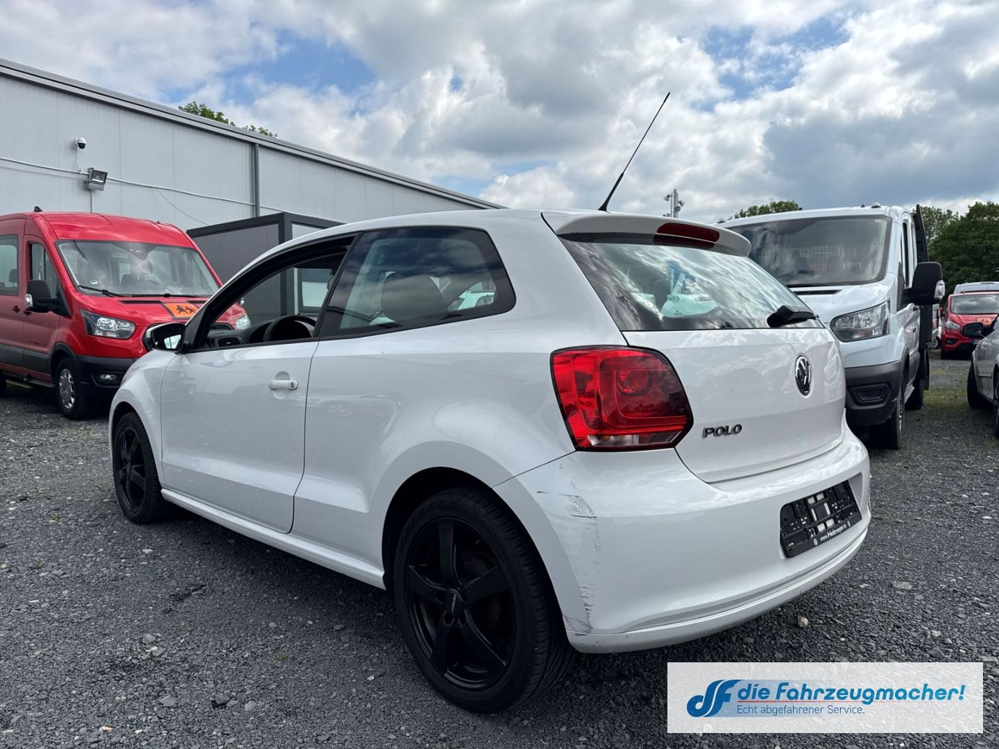 Fahrzeugabbildung Volkswagen Polo V Trendline Klimaautom Berganfahrass.*EXPOR