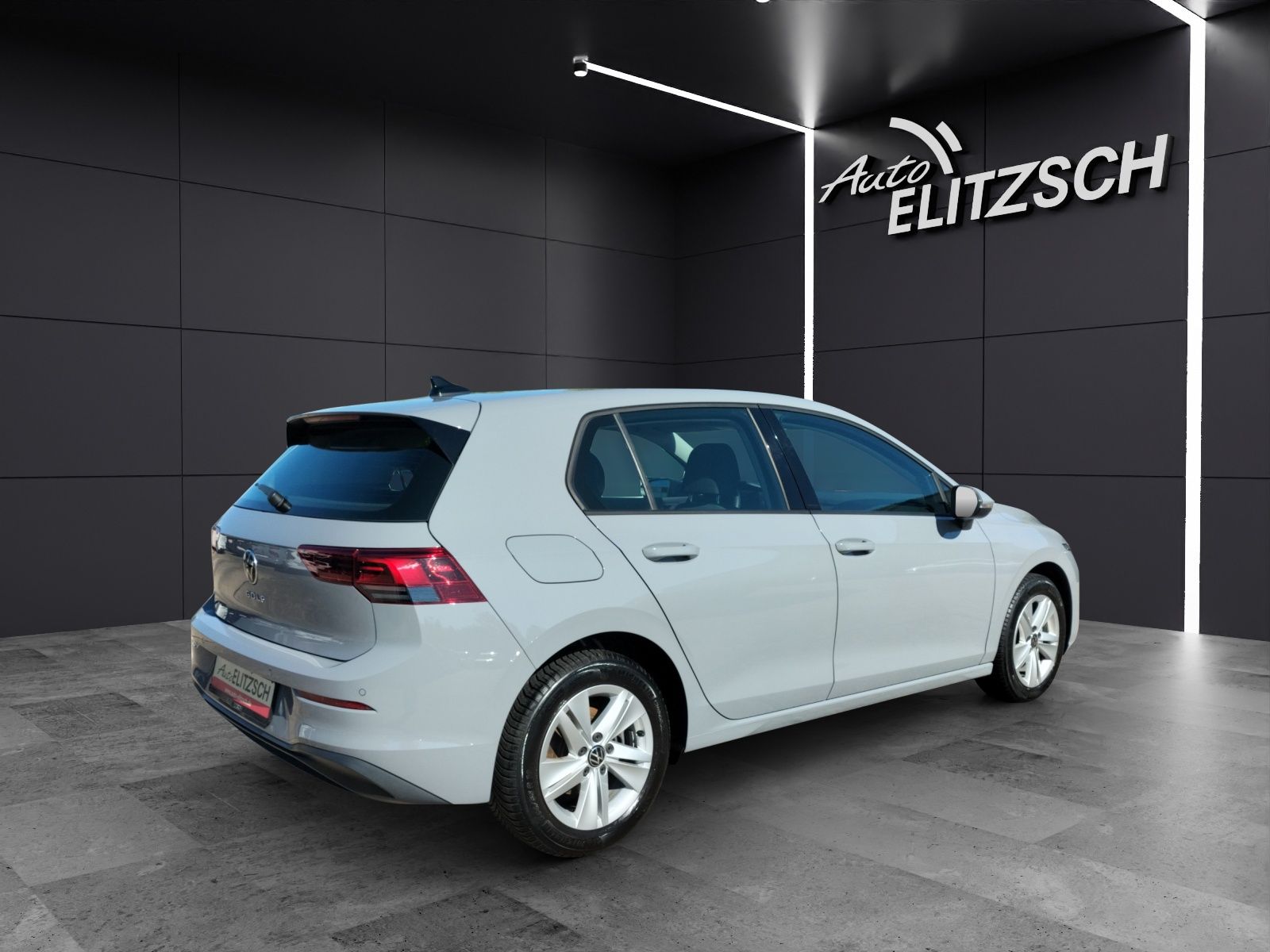 Fahrzeugabbildung Volkswagen Golf VIII TSI Life LED Kamera CarPlay SHZ PDC AC