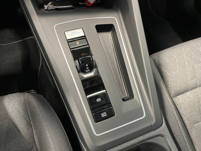 Golf VIII Life 1.5 eTSI DSG LED RFK SHZ ACC