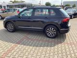Volkswagen Tiguan Life - : Allradantrieb, Geländewagen