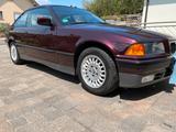 BMW 318iS Coupe 318iS - BMW 318: Coupe, 318is