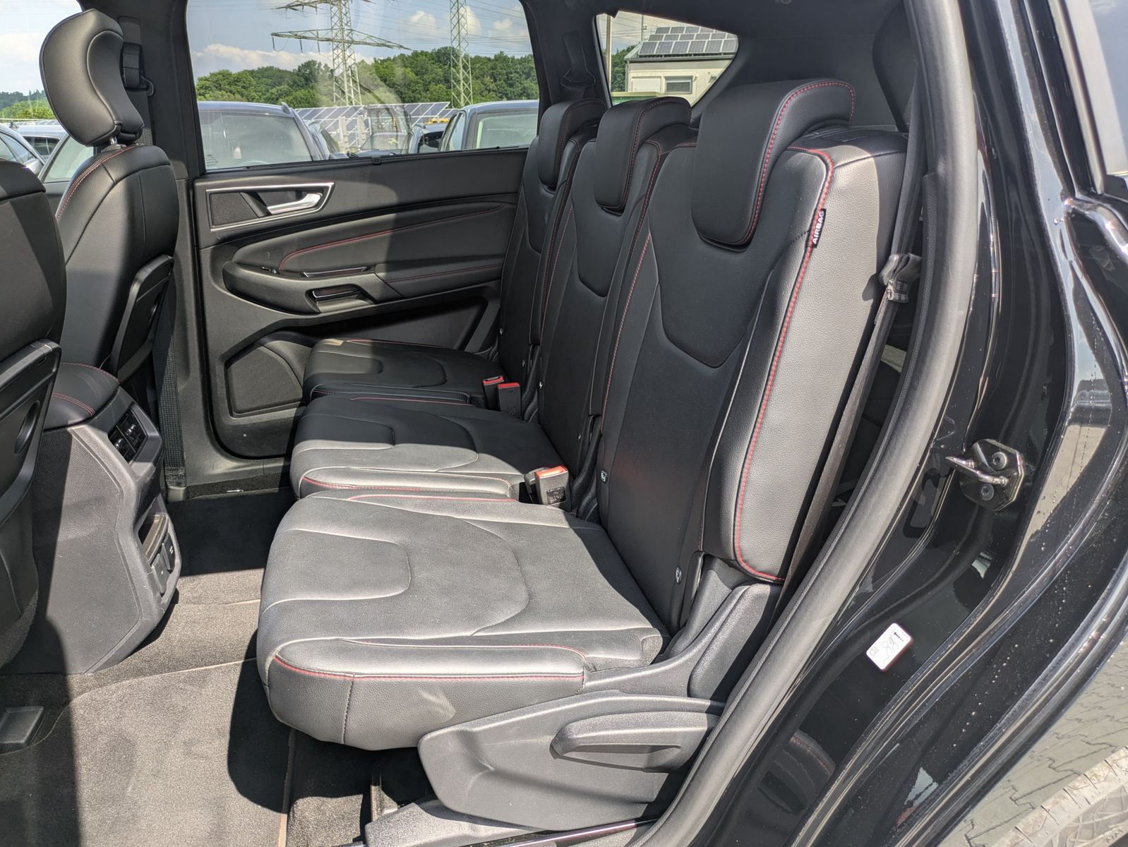 Fahrzeugabbildung Ford S-MAX 2.0 EcoBlue ST-Line PANO/KAM/AHK/LED 7-Si
