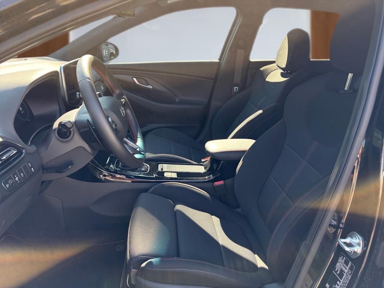 Fahrzeugabbildung Hyundai i30 N-LINE ACC AUT DynLicht Kam. KeyLess KlimaA