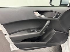 AUDI A1 1.4 TFSI DSG SB*S LINE*BI-XEN*PDC*NAVI*SHZ*