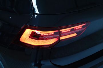 Volkswagen Golf VIII Lim. R 20 Years 4M Leder Pano