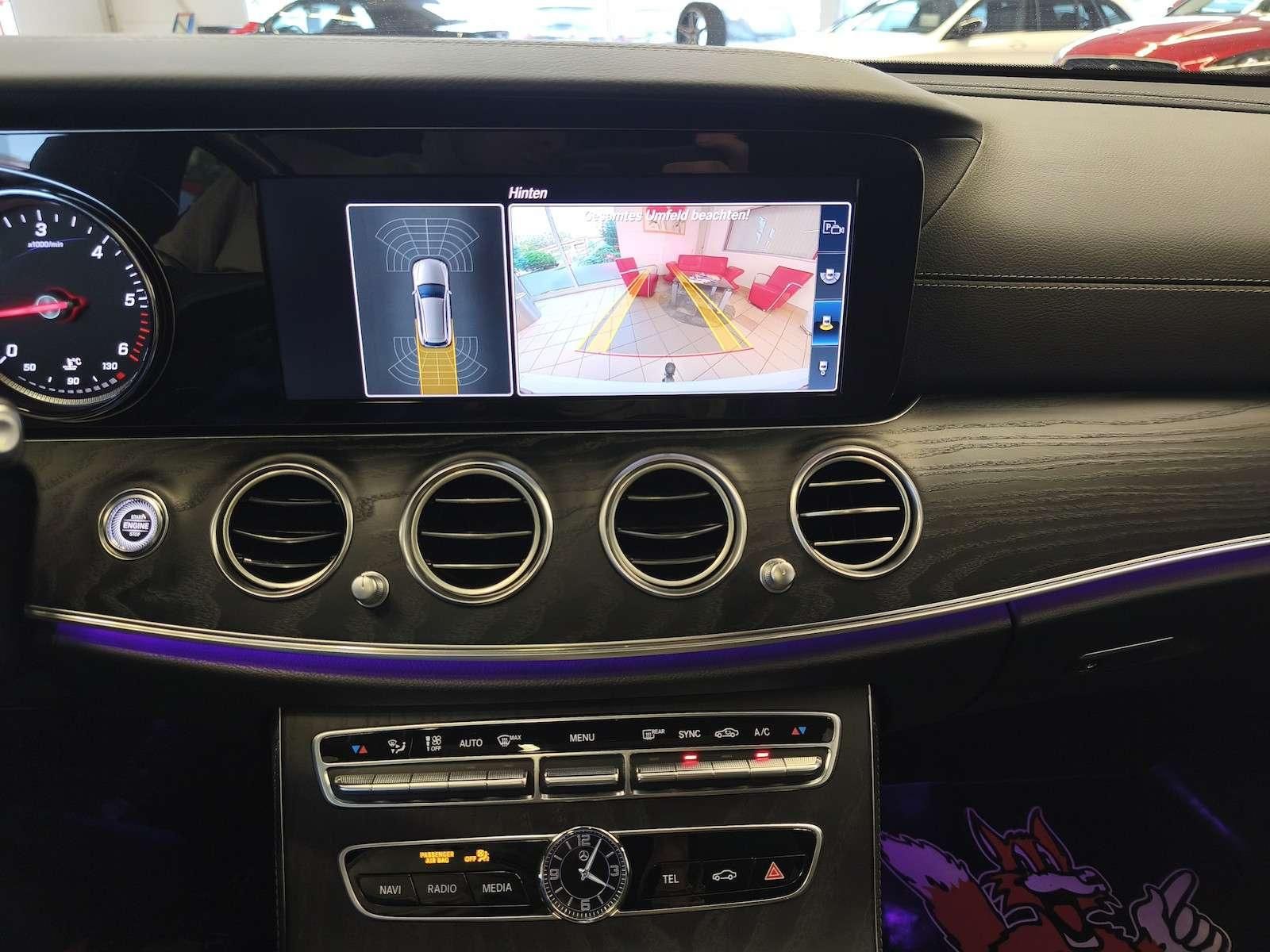 Fahrzeugabbildung Mercedes-Benz 300d AMG Line/Navi/S-Dach/Spur/DAB/Ahk 180 kW...