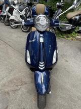 Vespa Primavera 50 mit Topcase - VESPA TOPCASE