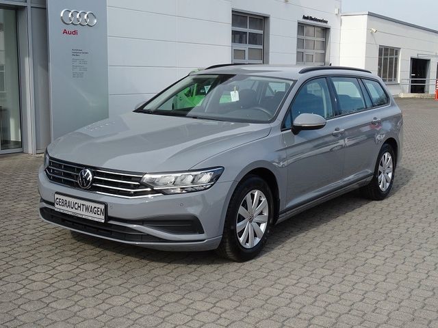 Passat Variant 1.5 TSI Conceptline - LED / Navi