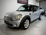 MINI Mini 1.6 16V Cooper D - silberne MINI Cooper D