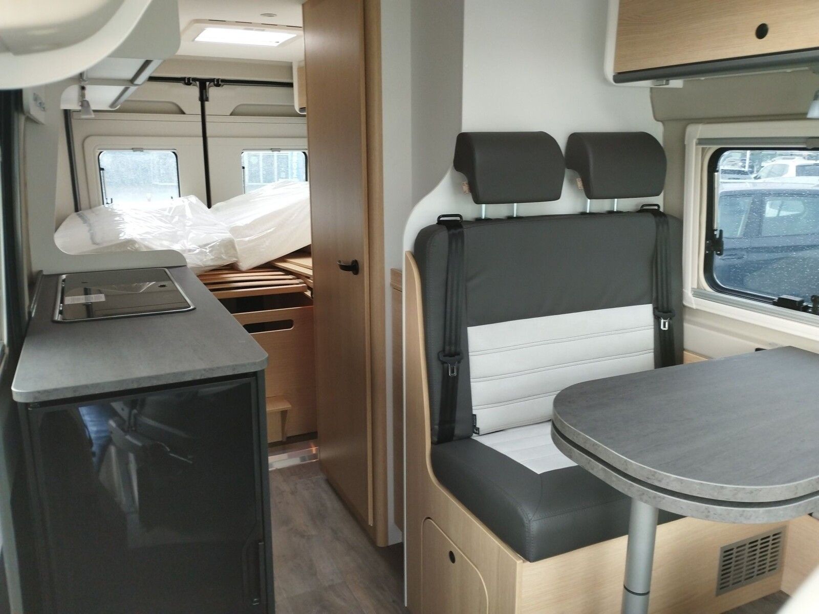 Fahrzeugabbildung Sunlight Adventure Cliff 640 Automatik, Dörr Edition, LTE