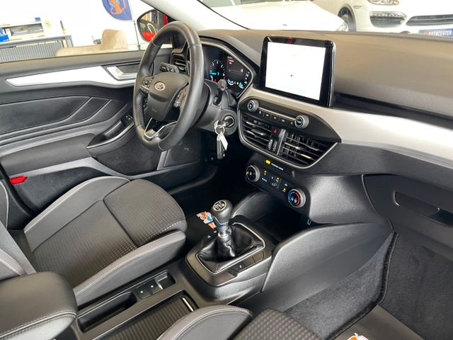 Ford Focus Lim. Cool & Connect *NAVI*KLIMA*SPURASSIST