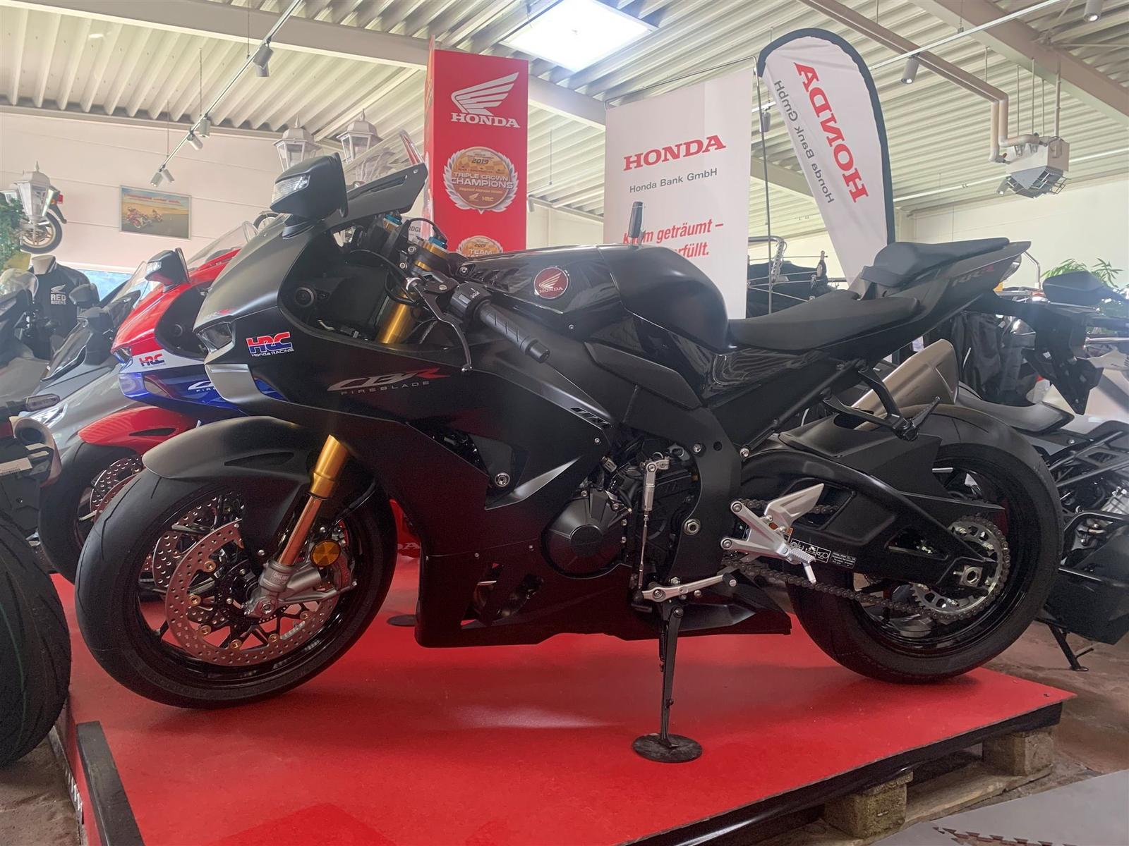 Honda CBR1000RR Fireblade SP *Vorführer*Nur 105 km*