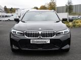 BMW 320d Touring xDrive M-Sport PANO AHK HUD ACC LED - BMW 320 Jahreswagen
