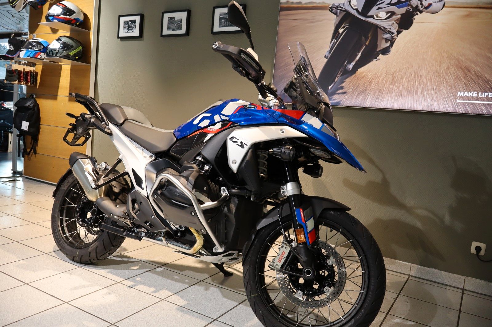 Fahrzeugabbildung BMW R1300GS ASA, 4 Pakete & Motorschutzbügel