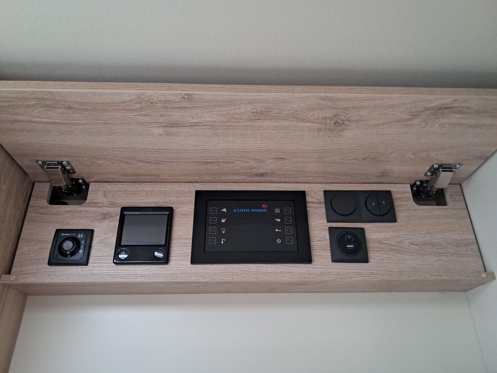Fahrzeugabbildung Eura Mobil Integra Line GT IL 726 EF Mondial+, Mark. ,170PS