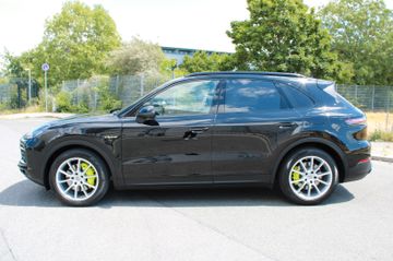 Porsche Cayenne - 7