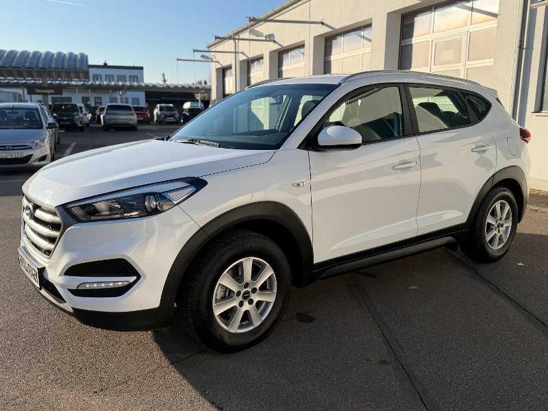 Hyundai TUCSON 1.6 Classic Blue / Navi / WR / AHK