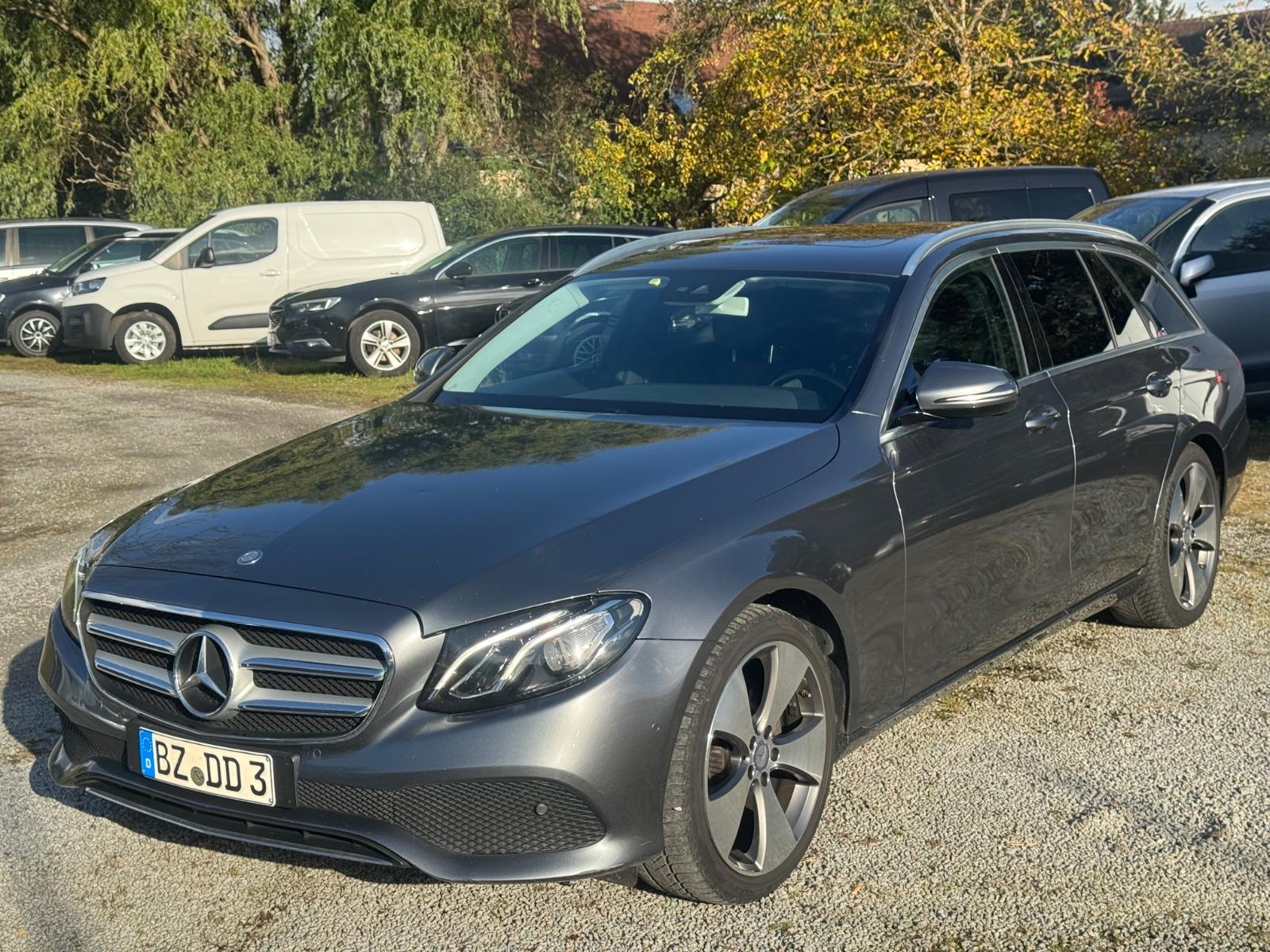 Mercedes-Benz E 220