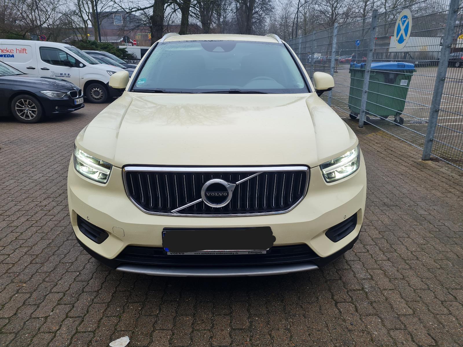 Volvo XC40 Plug-in-Hybrid/Benzin, TOP Zustand