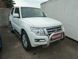 Mitsubishi Pajero 3.2 DI-D Plus - gebrauchte Mitsubishi Pajero aus dem Jahr 2016