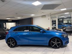 MERCEDES-BENZ A 180 Style Edition/NAVU/CAM/SHZ/PDC/MEMORY/LPG!