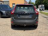 Volvo XC 60 XC60 Momentum AWD - Volvo aus 2010: Geländewagen
