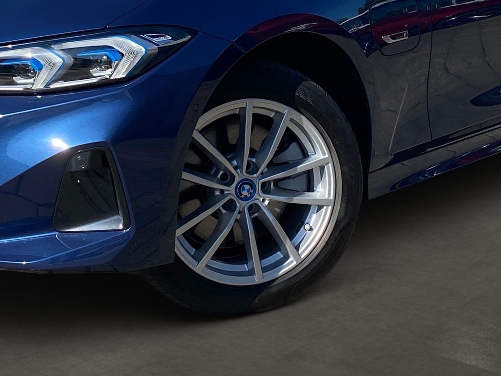 BMW 320e xDrive Touring, ab 299,- € mtl. Rate foto 6