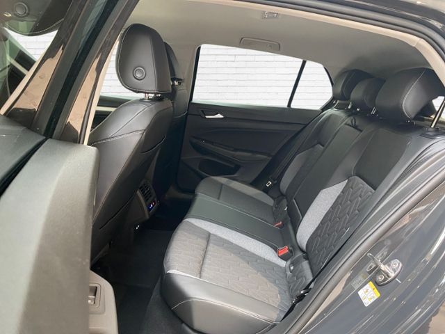 Fahrzeugabbildung Volkswagen Golf ENERGY 1,5 l eTSI OPF 85 kW (116 PS) 7-Gang