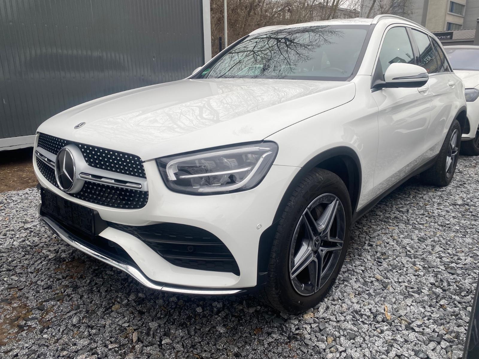 Mercedes-Benz GLC 300 e 4Matic AMG LINE/ Memory Sitze/ACC