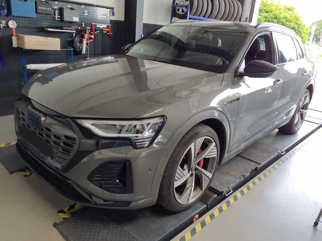 Image of Audi Q8 e-tron