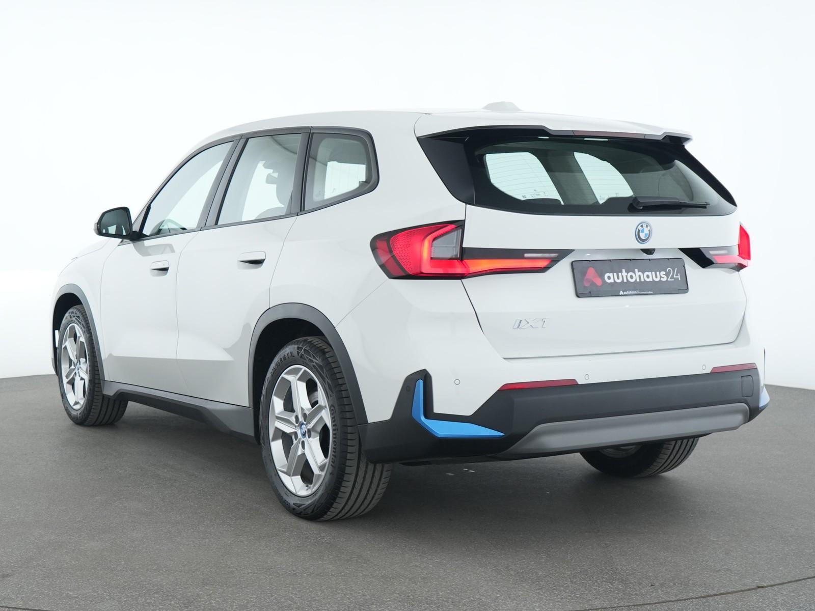 BMW iX1 xDrive30 Navi PDC Siitz&Lenkrhzg., миниатюра 4