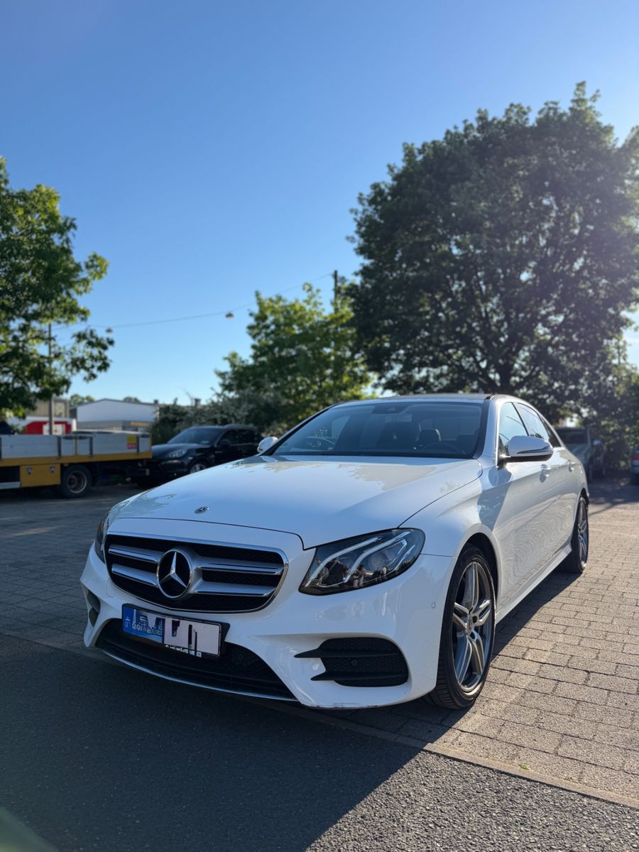 Mercedes-Benz E 300 AVANTGARDE Autom. AVANTGARDE
