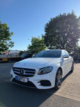 Mercedes-Benz E 300 AVANTGARDE Autom. AVANTGARDE - Mercedes-Benz E 300: Von Privat