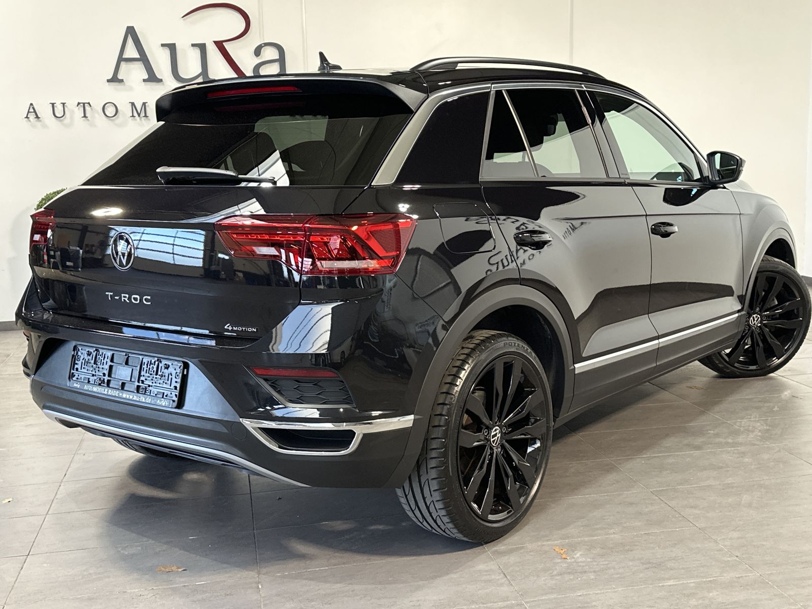 Fahrzeugabbildung Volkswagen T-Roc 2.0 TDI 4M DSG Sport NAV+LED+ACC+VCOCK+1HD