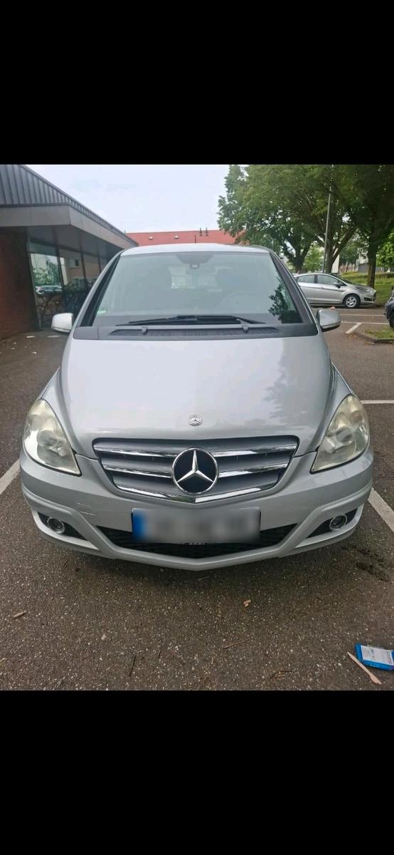 Mercedes-Benz B 170