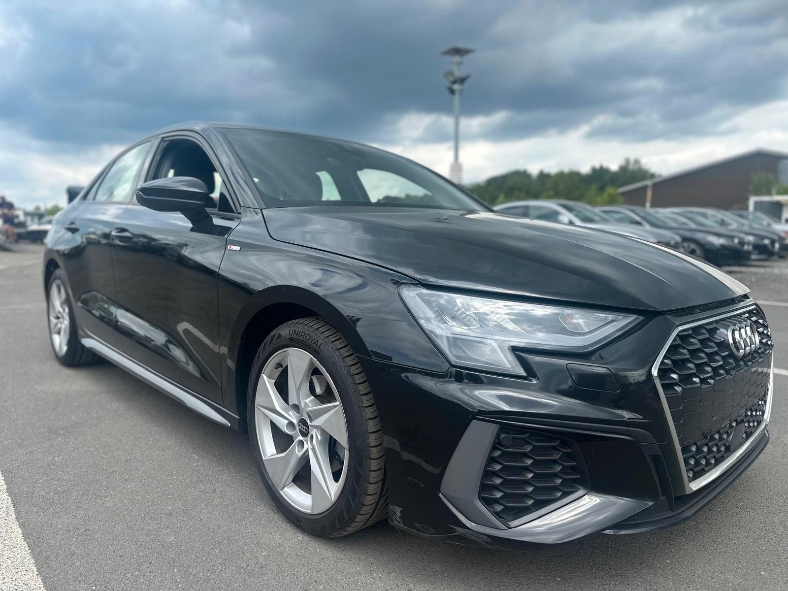 Audi A3 Limousine 35 TDI S line Navi Alufelgen imagem 3
