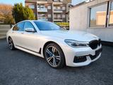 BMW 750 i xDrive M Sportpaket Max Voll - weiße BMW 750