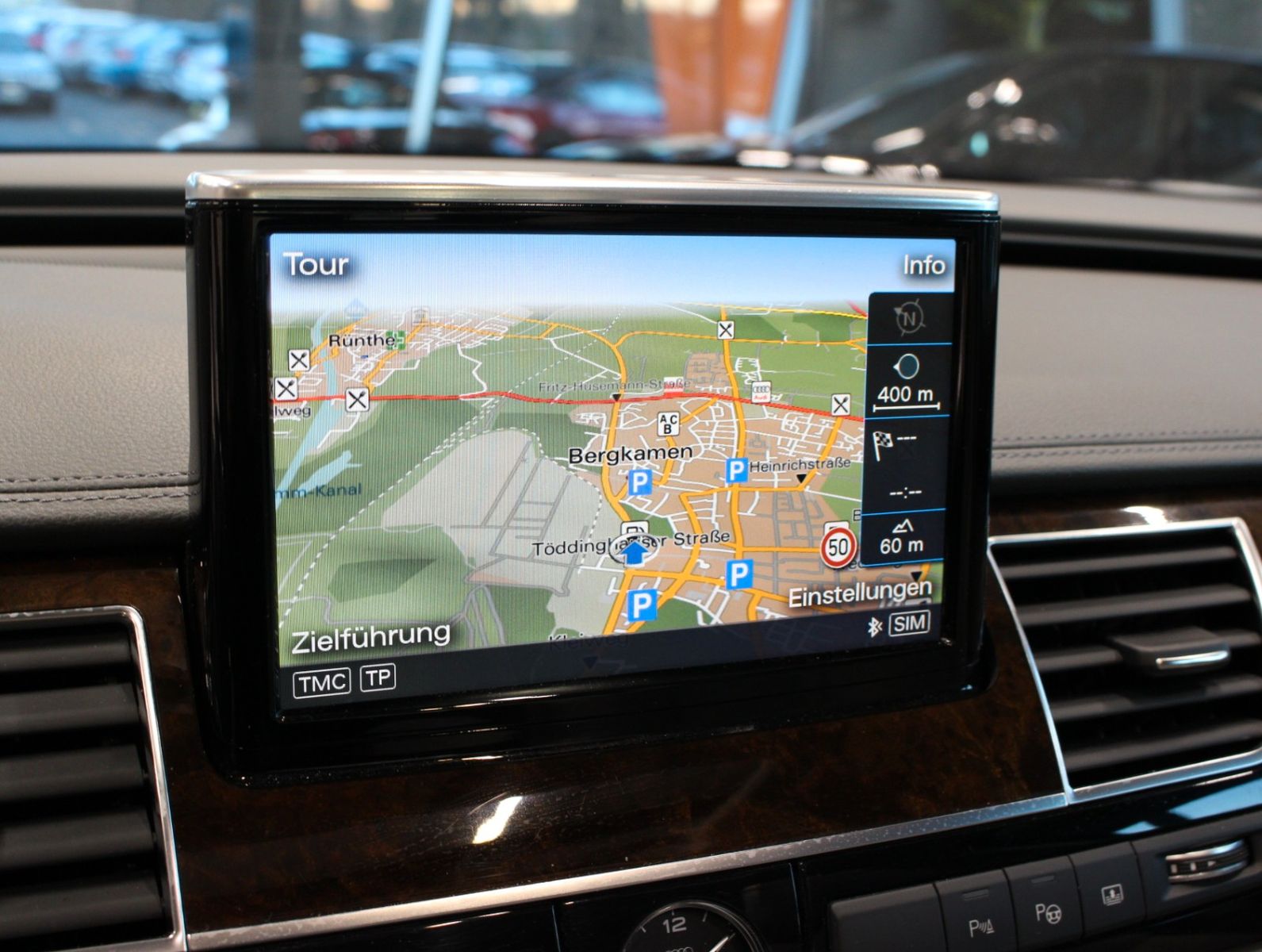 Fahrzeugabbildung Audi A8 4.0 TFSI tiptronic quattro*1.Hand Matrix-LED