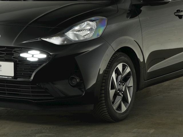 i10 FACELIFT TREND AT+NAVI+RÜCKFAHRKAMERA+SITZ-/
