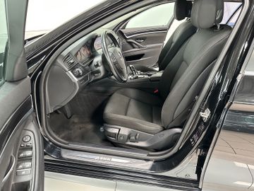 Fahrzeugabbildung BMW 525d Touring Aut Stop&Go NaviProf Xenon PDC LM