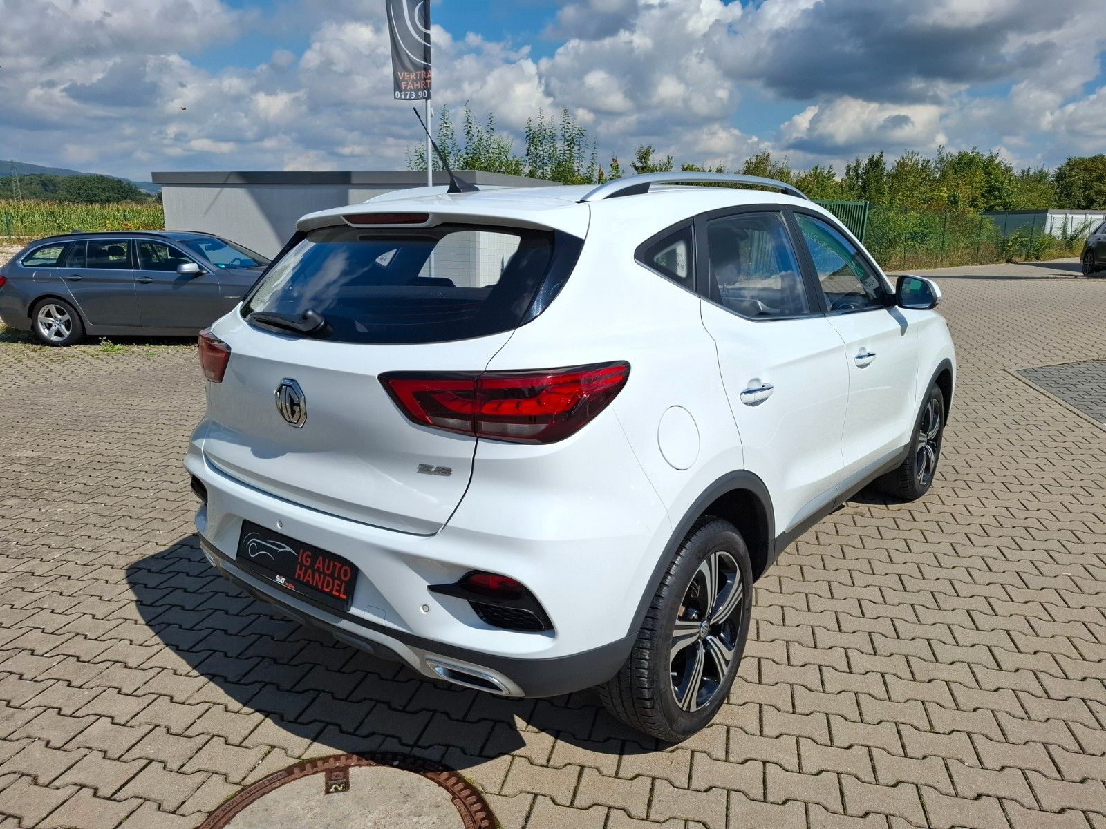 MG ZS