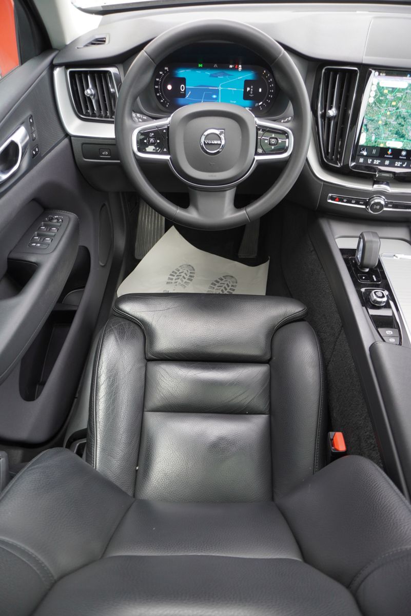 Volvo XC60 Plus Dark Pano Standhzg AHK Assistenz 360° foto 15