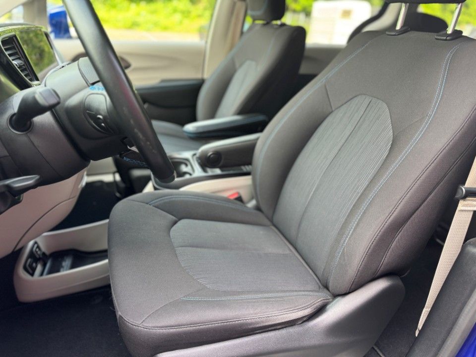 Fahrzeugabbildung Chrysler Pacifica 3.6 LX touring Allrad PDC ACC UFF